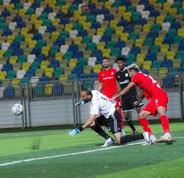 الدوري الليبي الممتاز ... التحدي يفقد لقاءه أمام الأهلي بهدف وحيد