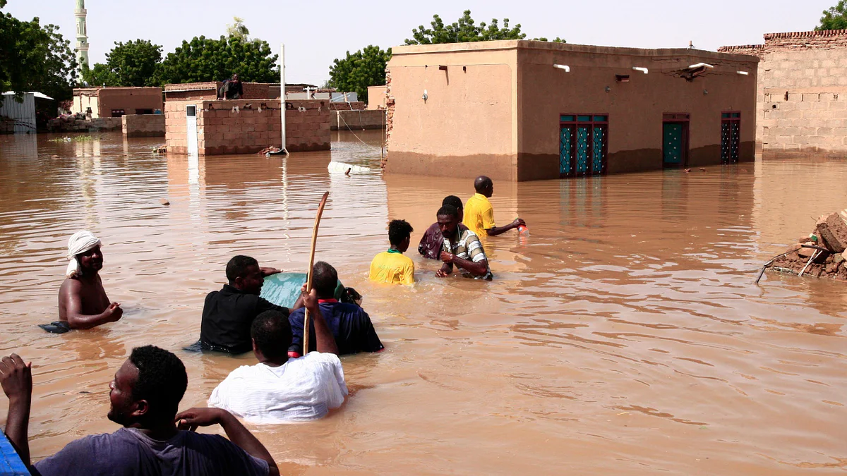 السودان .. 80 قتيل وهدم 5 ألف منزل بسبب السيول