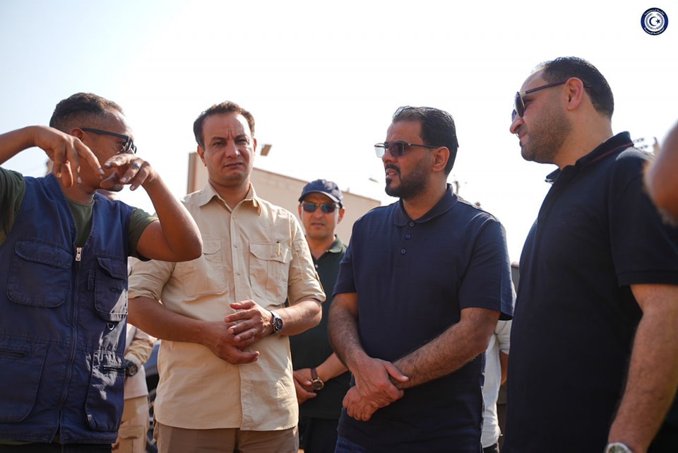 رئيس الوزراء يُجري جولة تفقدية لعددٍ من المشروعات بمناطق شرق بنغازي