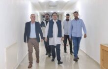 وزير العمل بالحكومة الليبية يزور الأكاديمية الأردنية للتوّحد