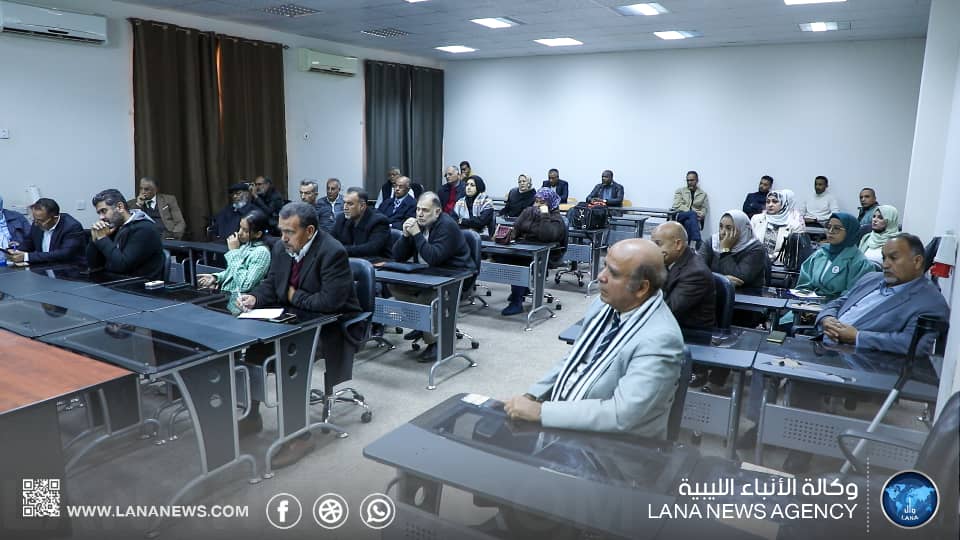 محاضرة تثقيفية ببنغازي حول مؤسسات المجتمع المدني في ليبيا بين الواقع والمأمول