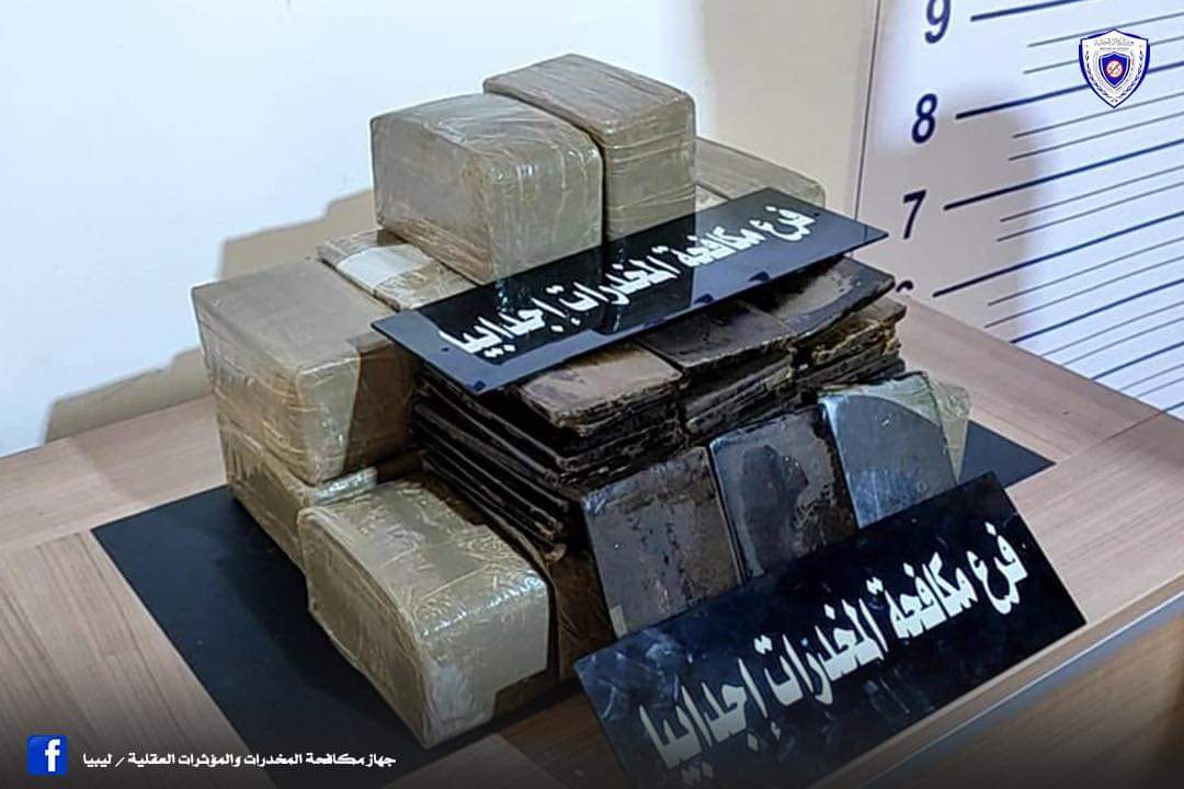 ضبط 15 كيلو جرام من مخدر الحشيش بمدينة أجدابيا