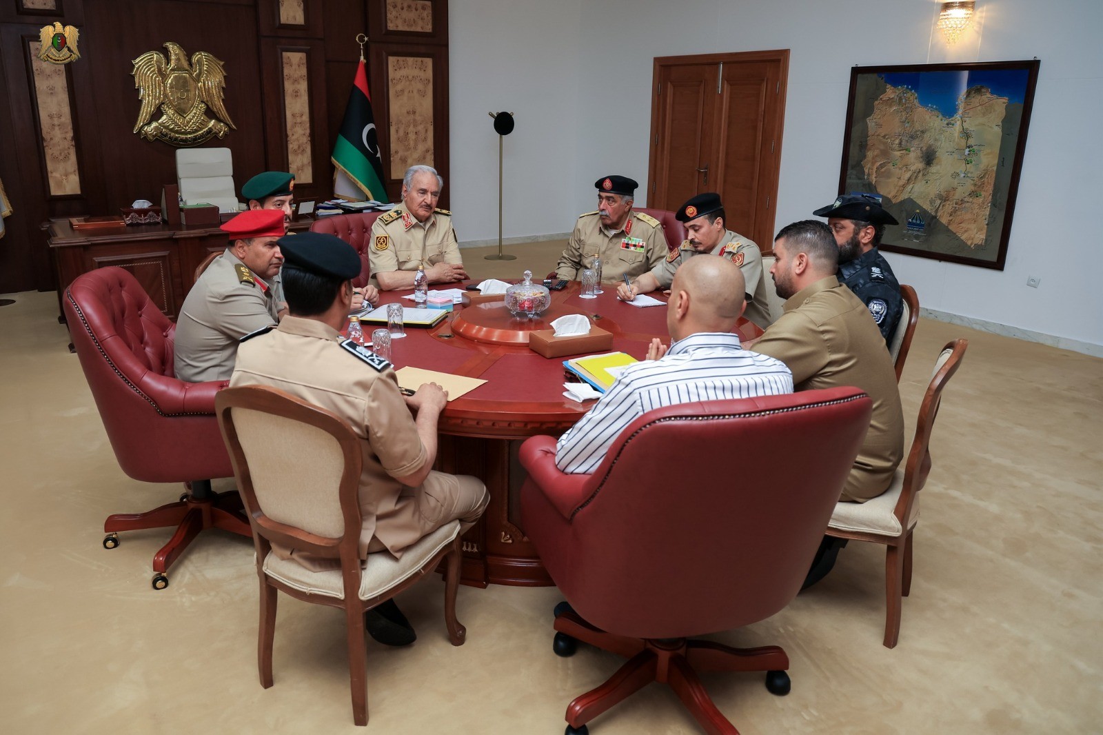 القائد العام يشدد على تكثيف الجهود لكشف ملابسات اختطاف النائب إبراهيم الدرسي