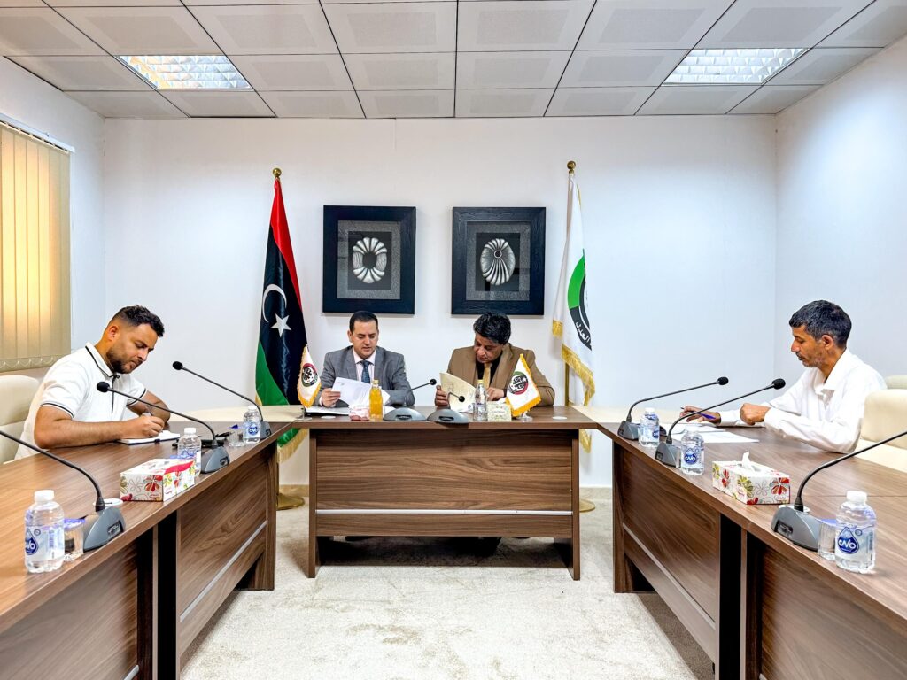 وزيرا الخارجية والعدل في الحكومة الليبية يتفقان على تشكيل لجنة لمراجعة كافة الاتفاقيات الدولية