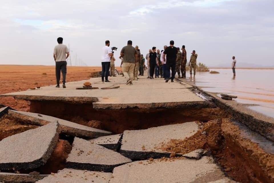 الزادمة يتفقّد عددا من بلديات الجنوب المتضررة