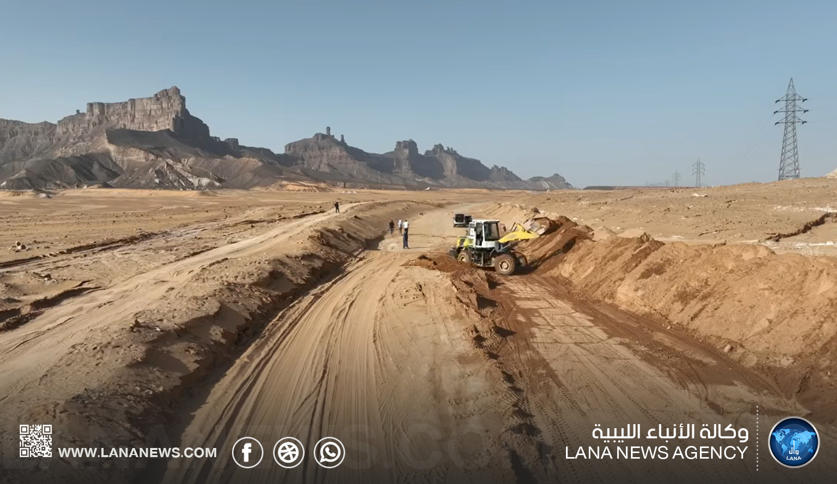 البدء في فتح مسارات الطرق المقفلة جراء السيول في جنوب غرب ليبيا