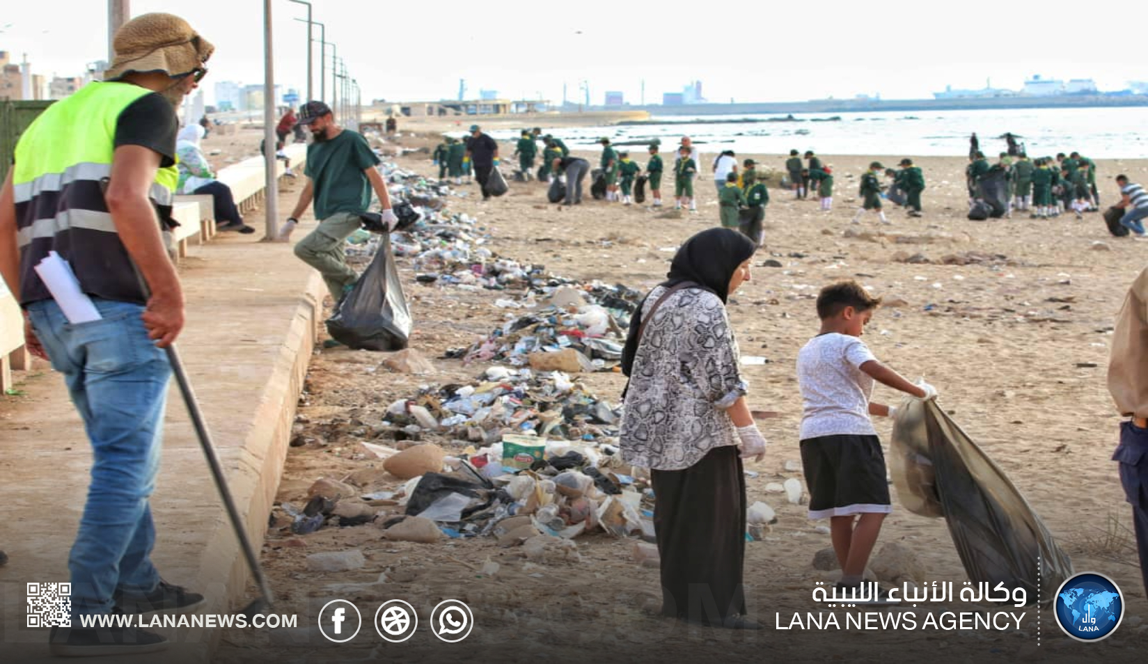 منظمة من الأرض إلى البحر تطلق حملة تنظيف جُزء من شاطئ الصابري