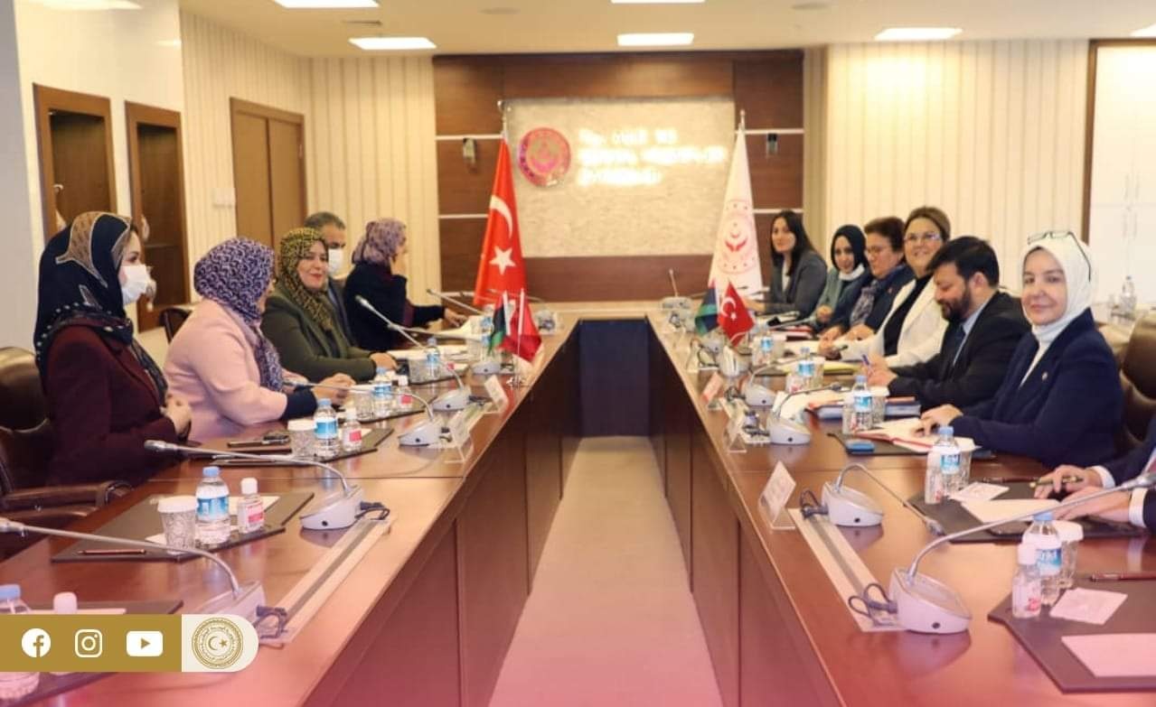 وزيرة الشؤون الاجتماعية تبحث مع نظيرتها التركية التعاون بين الجانبين