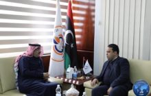 وزير النفط والغاز المكلف يستقبل السفير السعودي لدى تونس