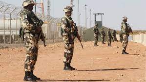 الجيش الجزائري يعلن عن ضبط 17 عنصر دعم للجماعات الإرهابية في البلاد