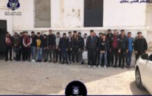الجنائي بنغازي يلقي القبض على مهربي البشر إلى إيطاليا
