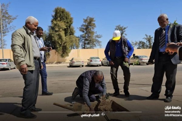 وكالة الجهود التطوعية بتراغن تطلق حملة غرس (100) مليون شجرة في البلدية 