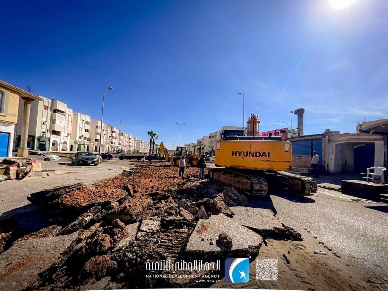 الجهاز الوطني للتنمية يجرى صيانة لعدد من الطرق في مدينة سرت