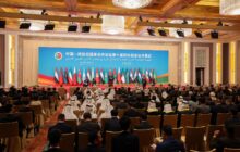 الدبيبة يجري مشاورات مع قادة عرب على هامش منتدى التعاون الصيني