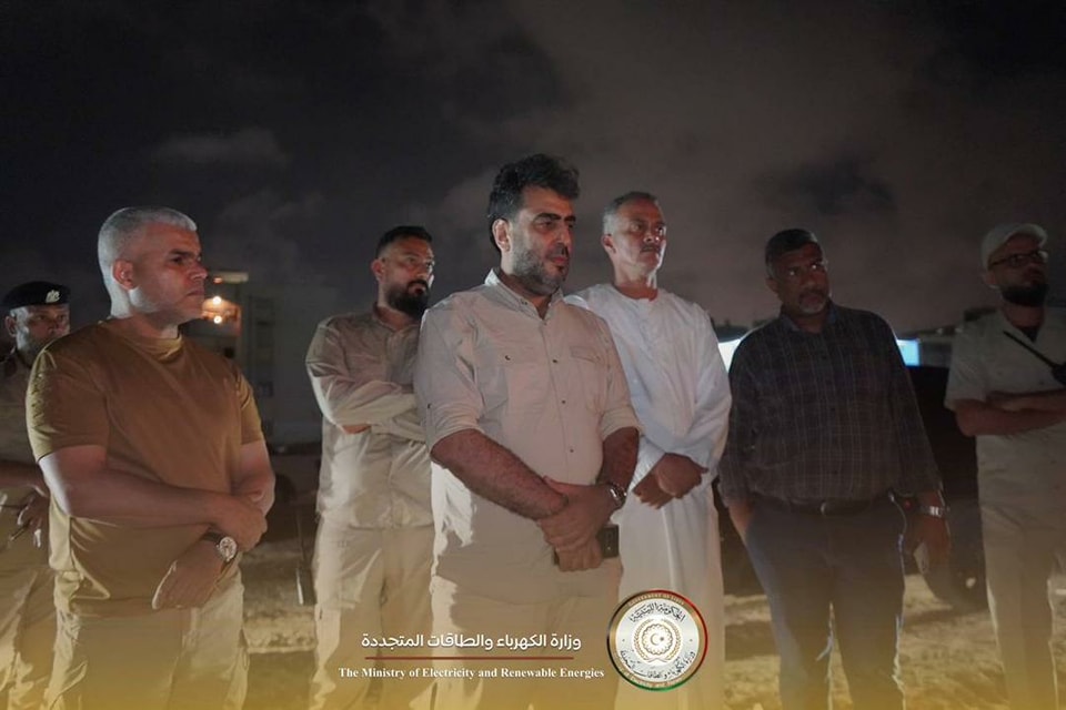 وزير الكهرباء بالحكومة الليبية يتابع جهود إصلاح كوابل رئيسية ببنغازي